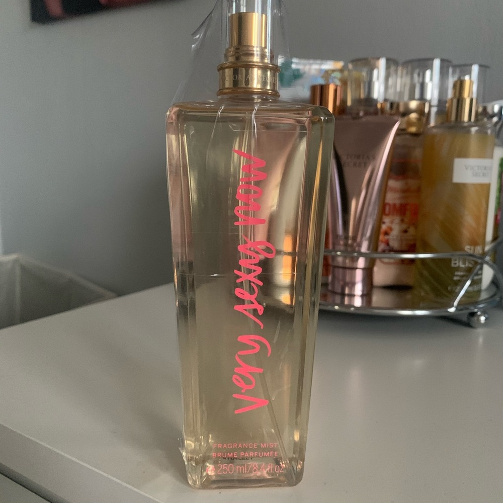 victoria’s secret very sexy now fragrance mist